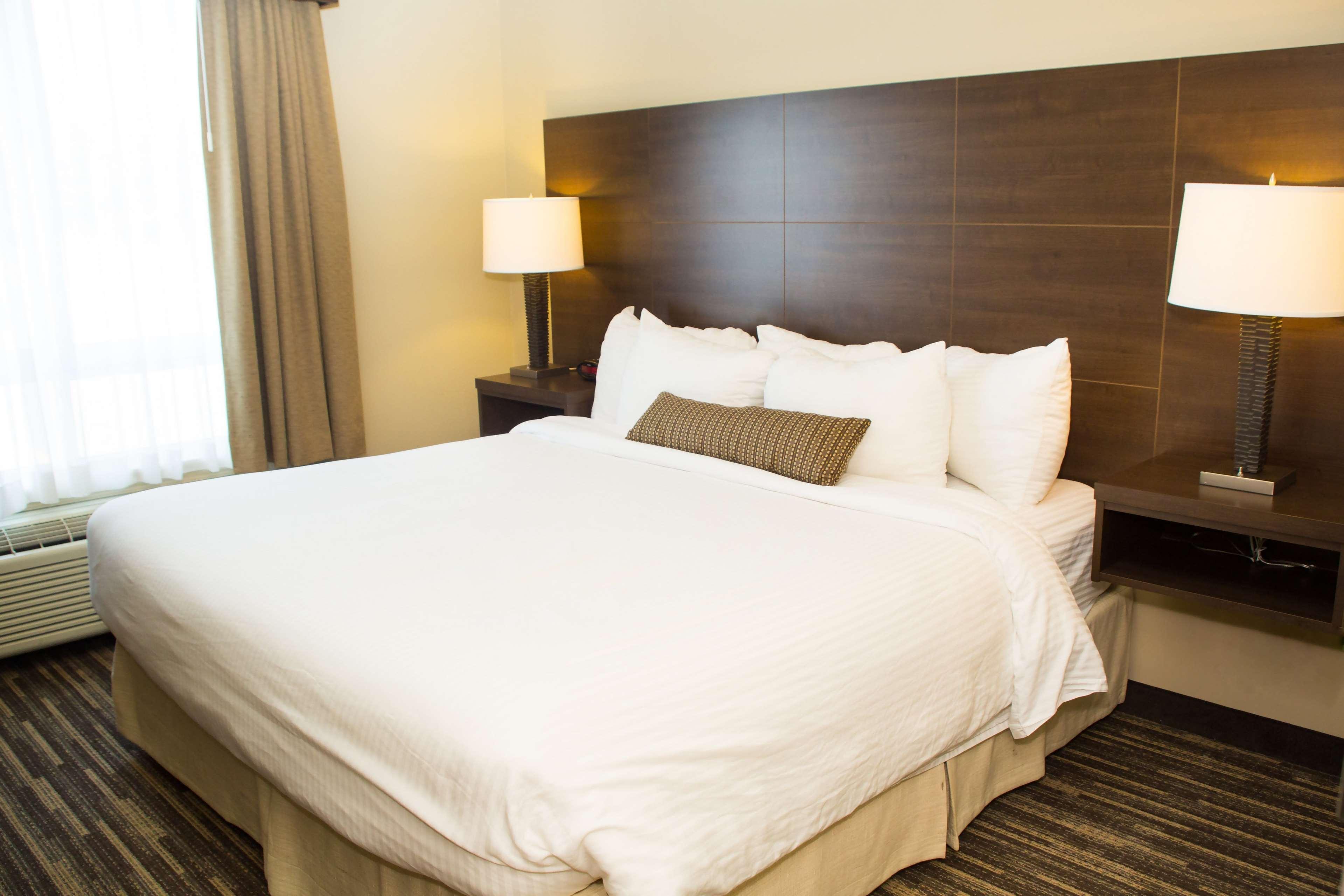 Best Western Plus Dartmouth Hotel & Suites Buitenkant foto