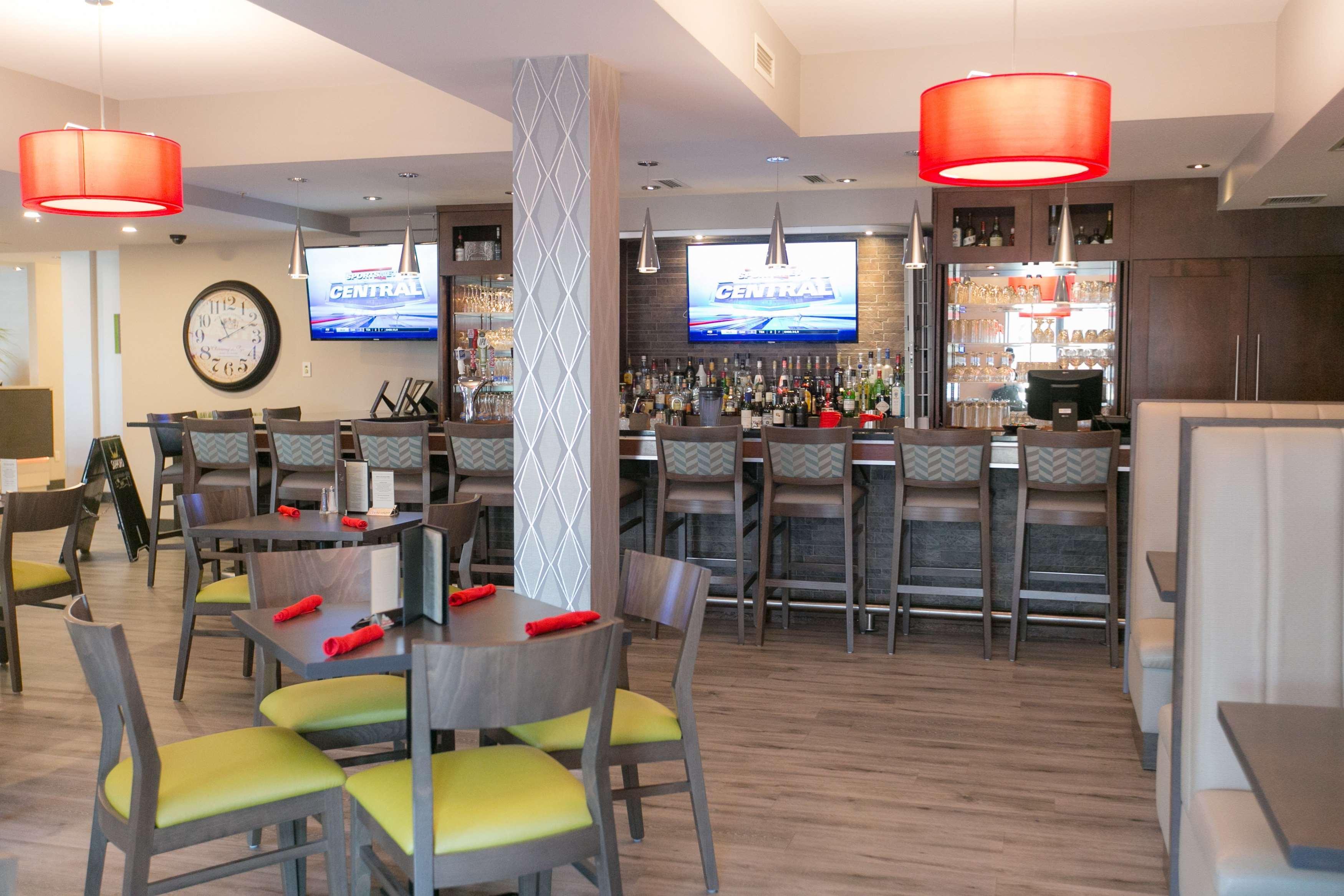 Best Western Plus Dartmouth Hotel & Suites Buitenkant foto