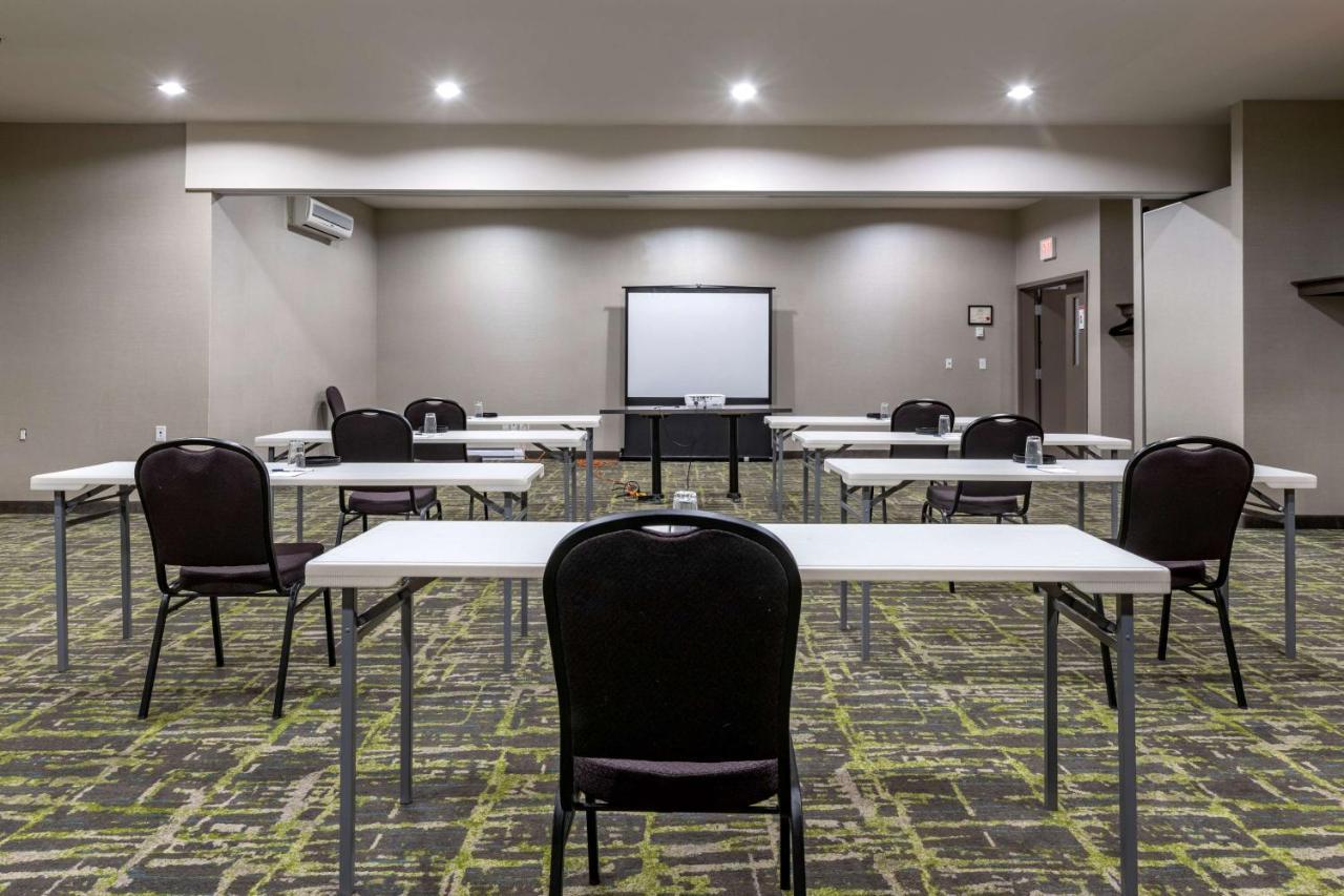 Best Western Plus Dartmouth Hotel & Suites Buitenkant foto