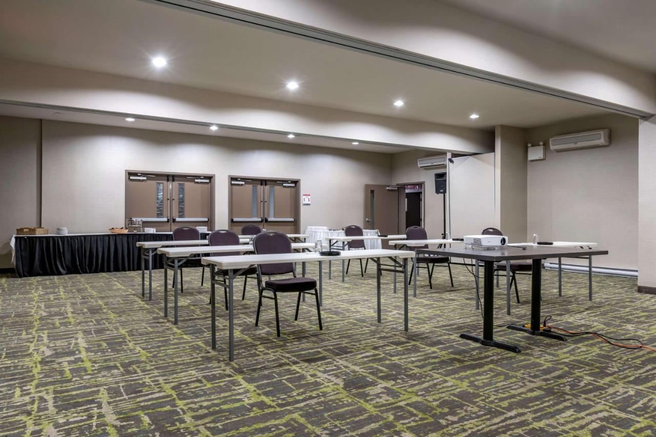 Best Western Plus Dartmouth Hotel & Suites Buitenkant foto
