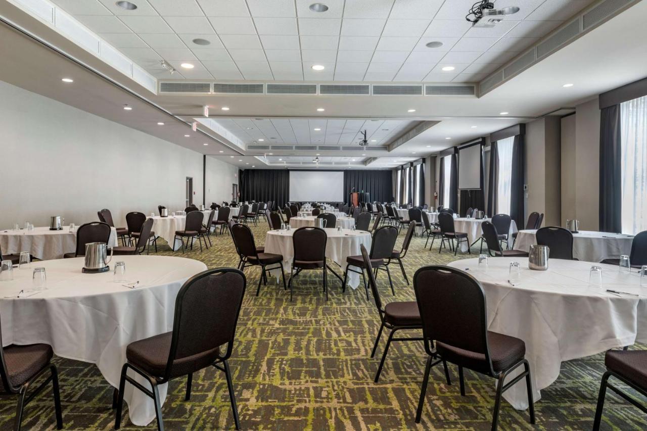 Best Western Plus Dartmouth Hotel & Suites Buitenkant foto